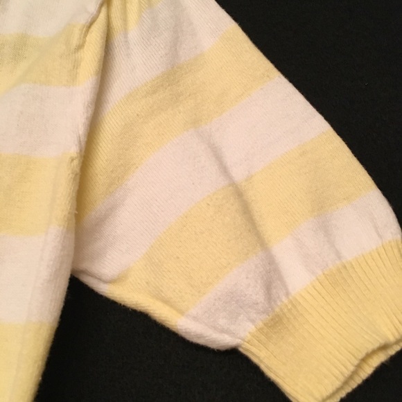 Almost Famous Vintage Pale Yellow & White short sleeve Striped Cardigan, size S. - Picture 4 of 8